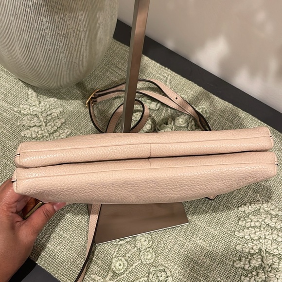 Marc Jacobs Vegan Leather Double-Zip Crossbody - Picture 7 of 16